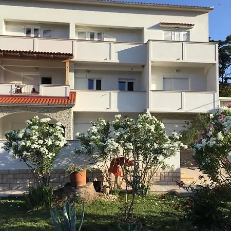 Casa Fumica *